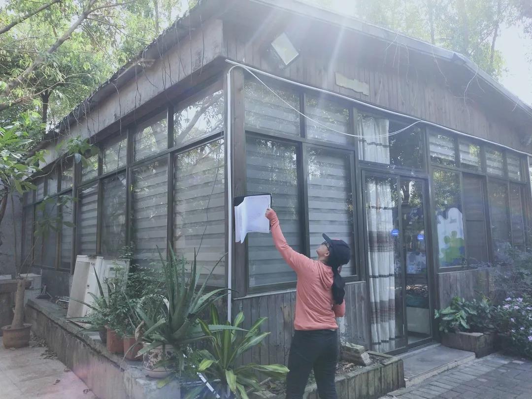 邹秋娜：繁琐之中寻快乐，，，，，，细微之处见精神