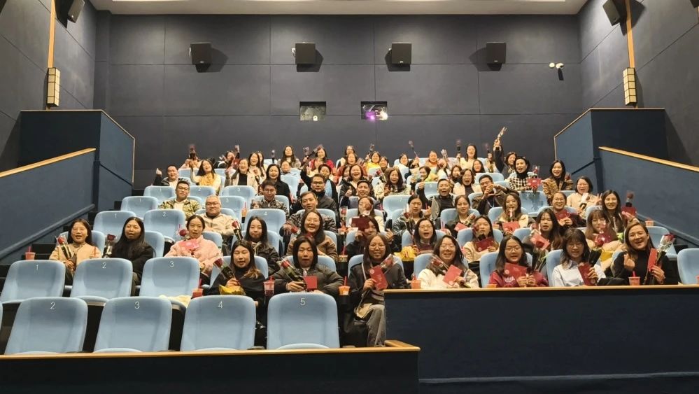 必发集团丨光影绽放 致敬“她实力”